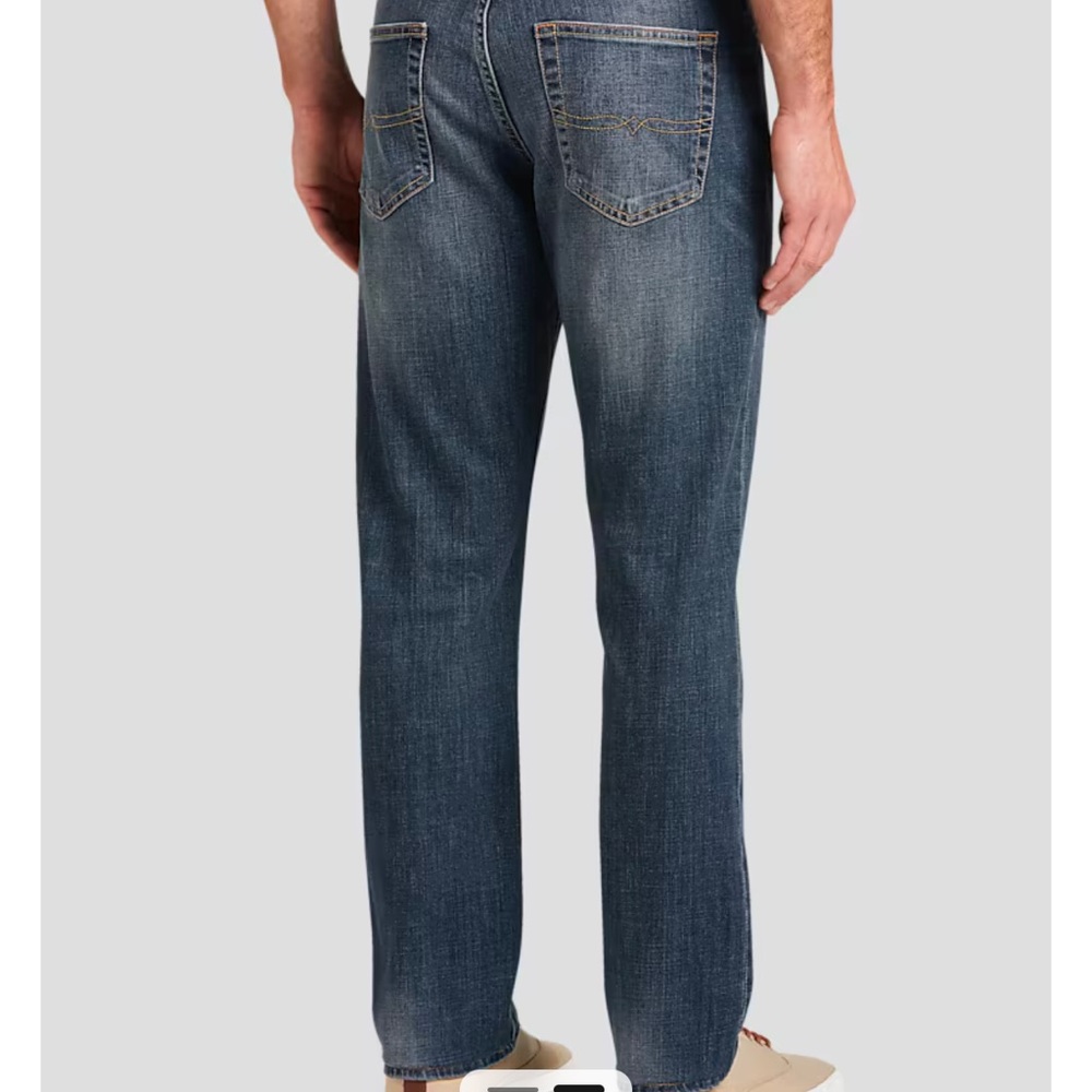 Lucky Brand
Athletic Slim 410 Classic Denim Jeans